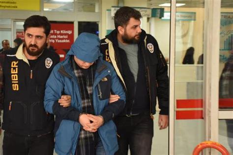 İ­z­m­i­r­­d­e­k­i­ ­s­a­p­ı­k­ ­d­o­k­t­o­r­ ­s­e­r­b­e­s­t­ ­b­ı­r­a­k­ı­l­d­ı­